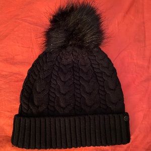 Lululemon Sherpa Weave Pom Beanie